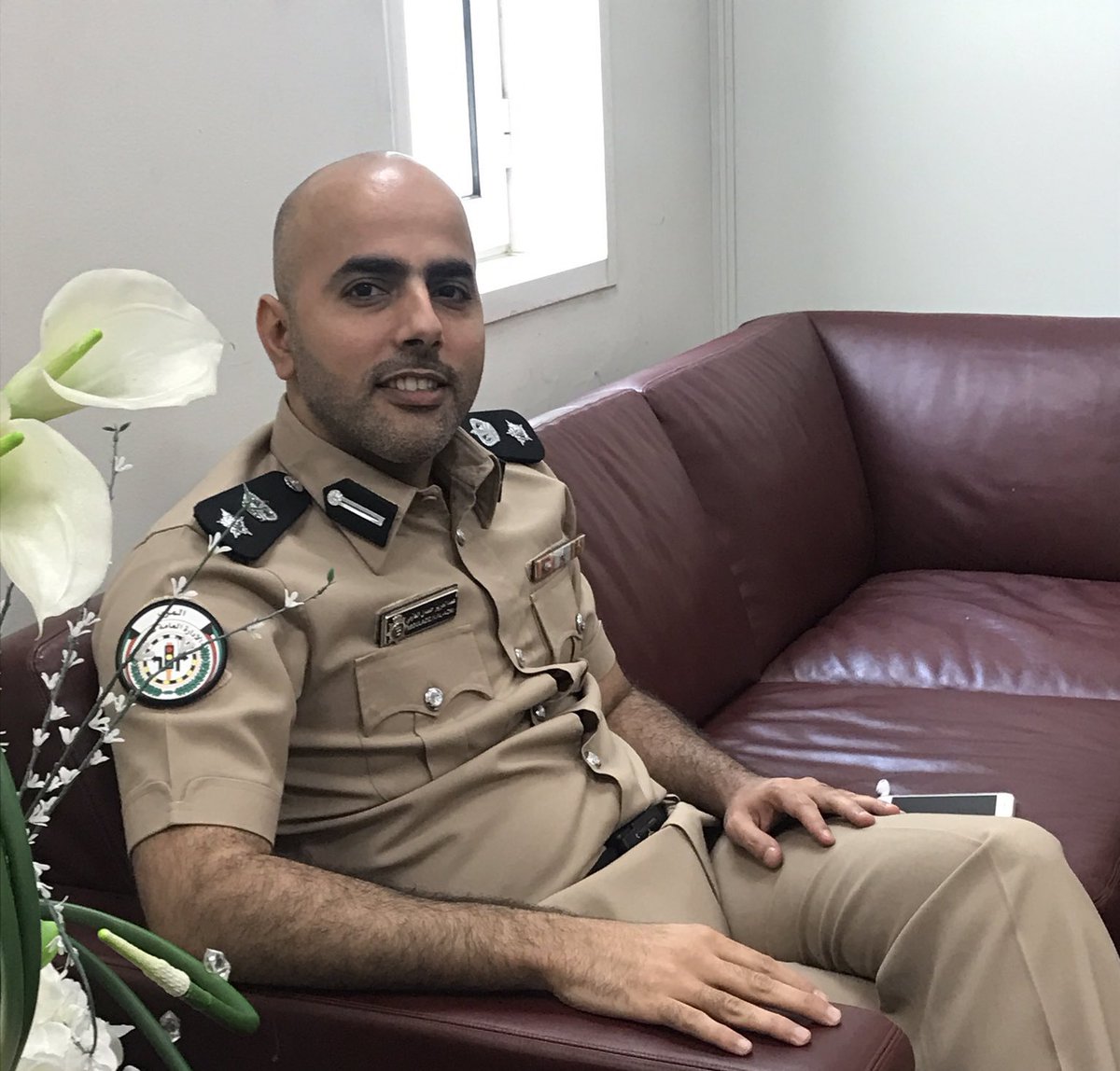 ادري انك ماتبي شكر وزيادة رصيد
ولاتبي مدح وتبجيل وزيادة كلام
بس عندي كلمتين ولاودي أزيد
انك من اشرف رجال الوفاء فعل ومقام.

مقدم / عبدالعزيز حمدان الدريويش العازمي   ونعم الاخ والصديق <a href="/rowaished80/">عبدالعزيز حمدان الرويشد</a>