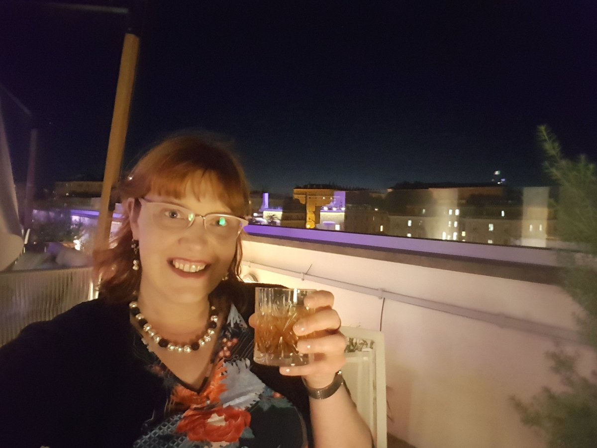 inkjunkie1984's tweet photo. An evening #Tuesdayseflie from this time last week... On the terrace of @MoodHotels #Rome - glam by name, glam by nature! A lifestyle I could definitely get used to 😊🥂🍾 https://t.co/gTQvwnAFcu