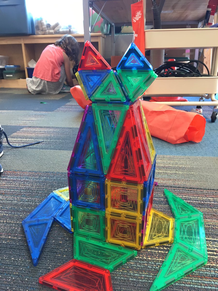 MsRosie_library's tweet photo. Animal inspired #architecture. 😂😍
#firstgrade @fricksfirstgrade #amazing #theyare6 #watchoutworld @psesteamcoach @philipsimmonselementary #makerspace #makeitbetter #psemakes #meow https://t.co/md754UjoM2