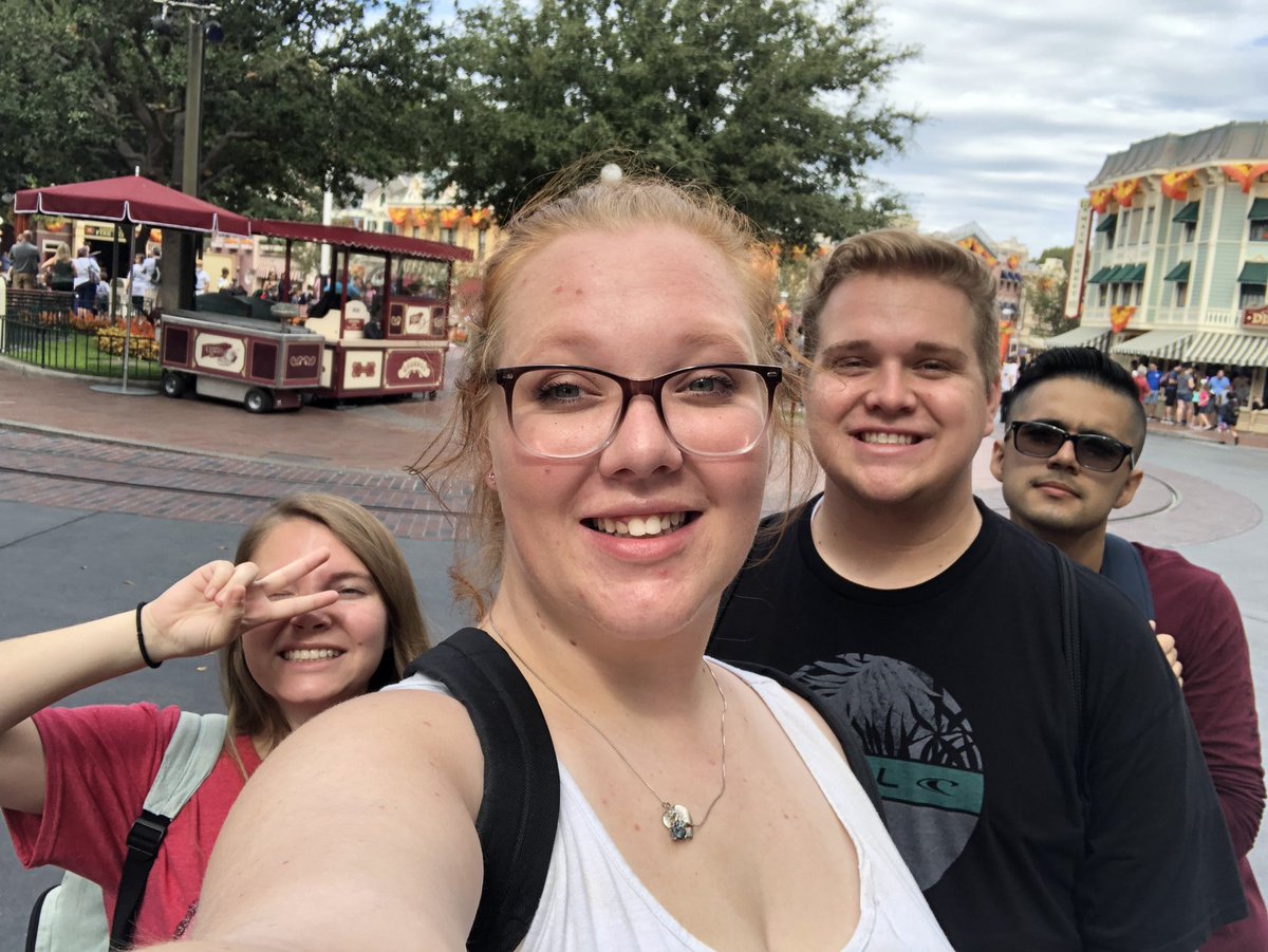 SeibMadison's tweet photo. #DLRCPbls #disneyprograms https://t.co/pEG97zTVxl