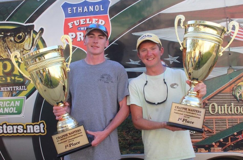 EthanolRFA's tweet image. “We never hesitate when filling up our boat with #E10,&quot; said Matthew Rogers, part of the winning team at the @CrappieMasterTV National Championship. More here: ethanolrfa.org/2018/10/crappi… #fuelyourknowledge