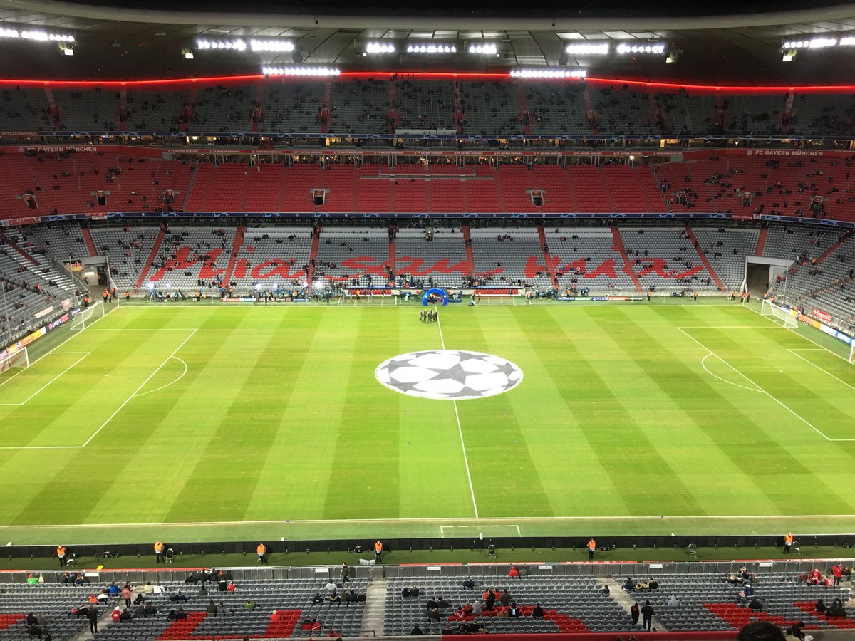 Klaar voor een episch avondje CL! #BayernAjax