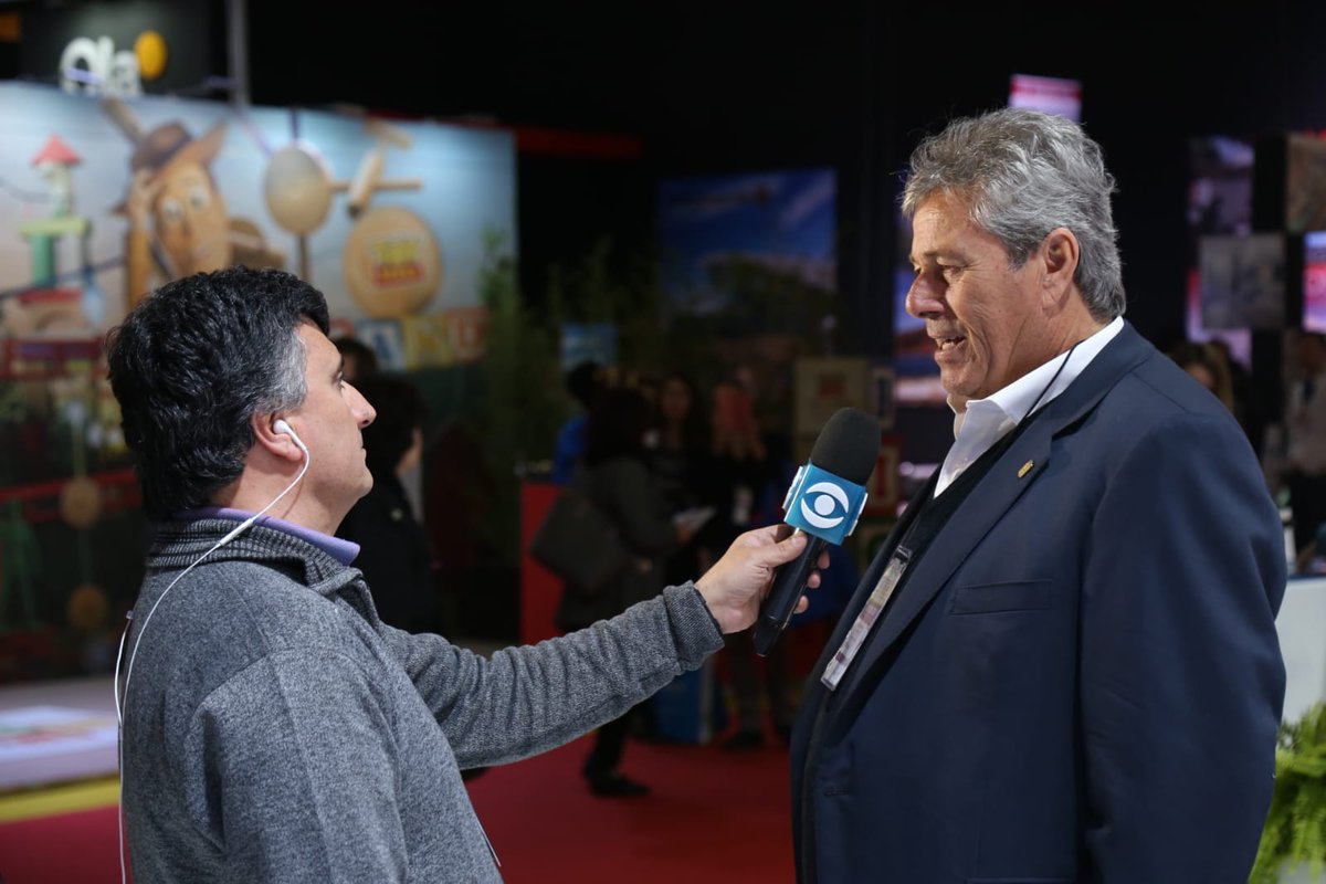 MejorPaisUy's tweet photo. Ayer, @Antia_Enrique estuvo presente en la FIT @feriadeturismo que se realizó en Bs. As., Argentina.
Estuvo charlando con varios medios de comunicación locales y de la región promoviendo el destino @Uruguay_Natural https://t.co/0OaipVyStJ