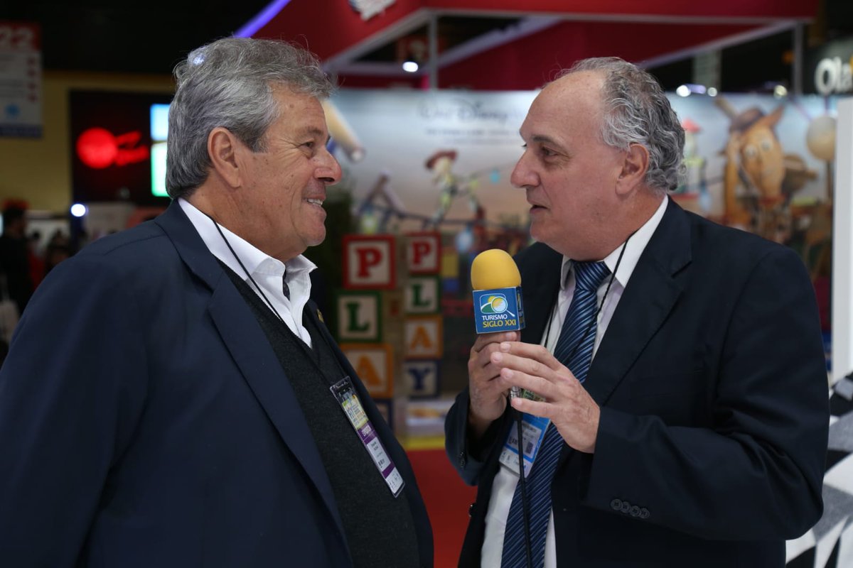 MejorPaisUy's tweet photo. Ayer, @Antia_Enrique estuvo presente en la FIT @feriadeturismo que se realizó en Bs. As., Argentina.
Estuvo charlando con varios medios de comunicación locales y de la región promoviendo el destino @Uruguay_Natural https://t.co/0OaipVyStJ