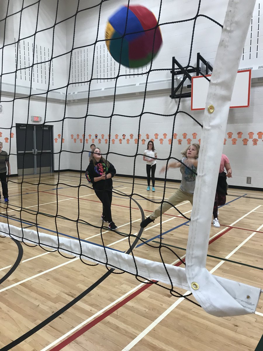 MrsS_IRIC's tweet photo. What a fun day using the omnikin ball to review rotations on the vball court! @ashley_kovitch @TennantHeidi #6k #6ap https://t.co/rla5VbbKqn