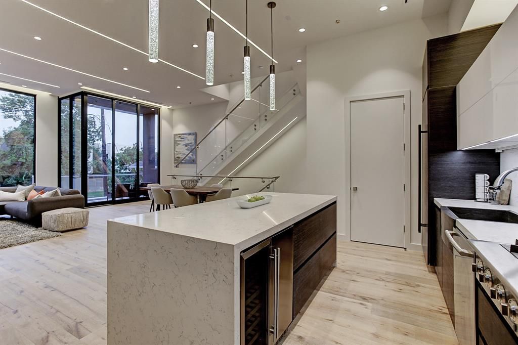 RedJacketRealtr's tweet photo. Luxury Living in Houston! #Houston #HoustonHomes https://t.co/f7jtaxhmA3