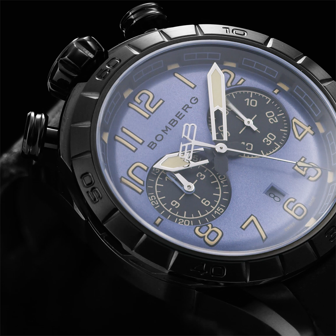 WatchesLira's tweet photo. .@BombergMexico presenta #BB68 https://t.co/ojsRRCbgM1 #NotForSeconds https://t.co/O22Zu7GCg5