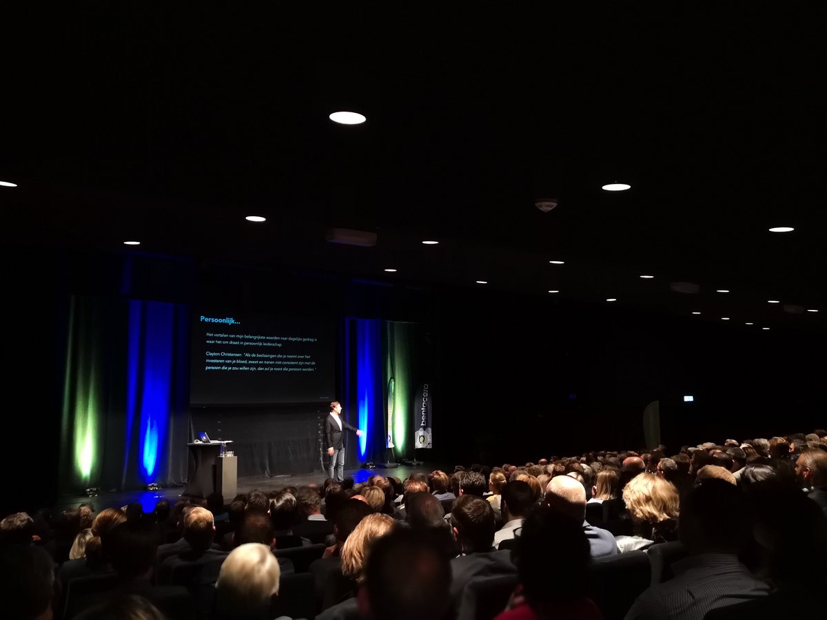 Bentacera's tweet photo. Ben Tiggelaar: "De beste leiders laten niet zichzelf groeien, maar de mensen om hen heen."#persoonlijkleiderschap #themabijeenkomst https://t.co/SlzEKm969D