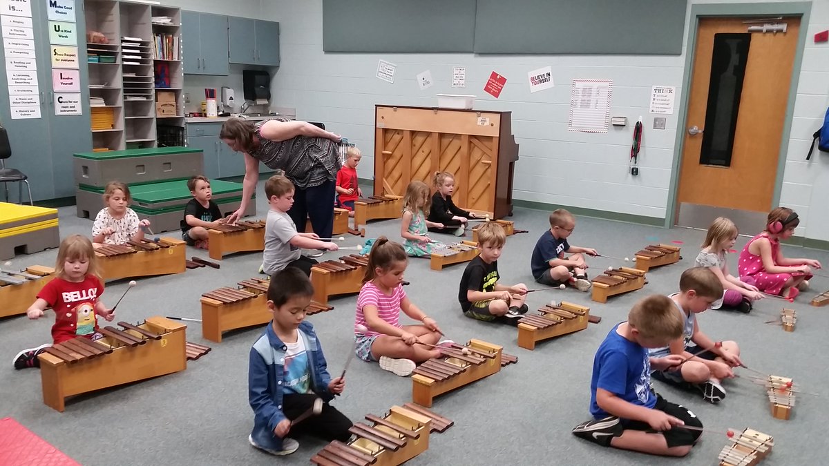 cellogrl33's tweet photo. Having fun with Orff instruments in kindergaten music class! @OacSchool https://t.co/BiYZ65GMaN