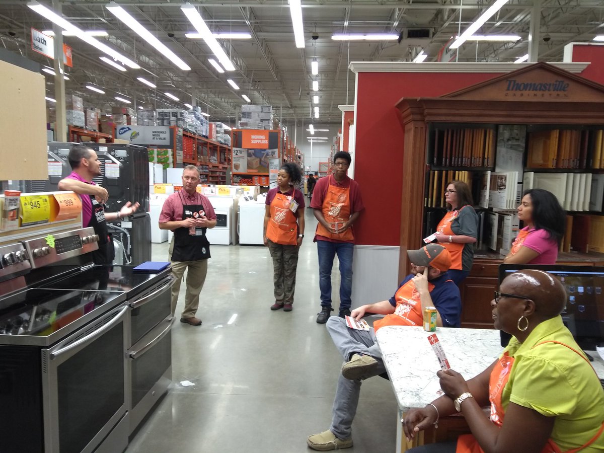 A big thank you to Robert and Ronny from Romanoff Bath for taking the time to PK associates at #3639 on Specialty Tuesday. Great business partners that care about shared success.