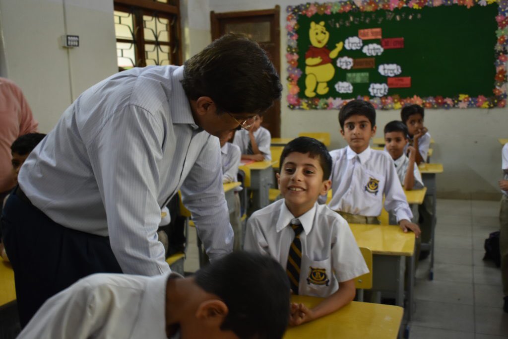 SindhUpdates_'s tweet photo. NJV School in Karachi is a great example of public private partnership between Sindh Govt &amp; Akhuwat. Not only is quality education being imparted to all but Karachi’s rich cultural history &amp; heritage has been restored https://t.co/xNGRXYVMDR