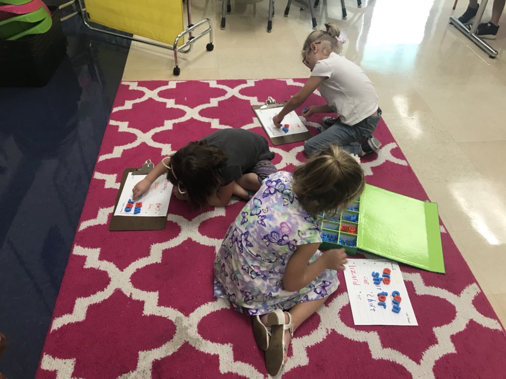 MrsKelch115's tweet photo. Working on r controlled vowels with ar and or patterns in WISE Time. We sorted words, wrote them, made them with magnetic letters, and created our own board games to play using words with these patterns. We like to have fun while we learn! #gtownway https://t.co/mxHc4BC4kf