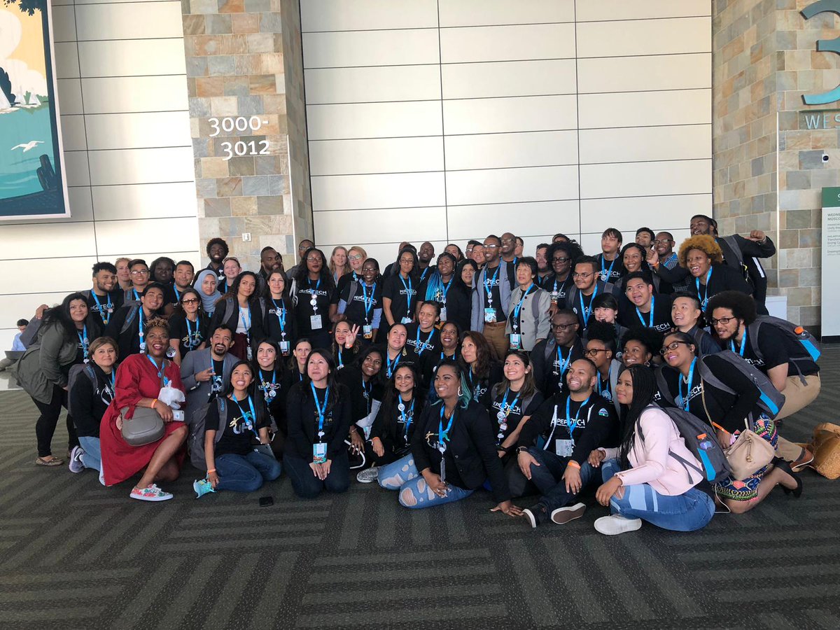 ShakilKamran14's tweet image. They asked me, what does being a Trailblazer mean to you? I showed them this picture. #DF18 #PlatformForChange #FutureIsNow #Ohana @PepUPTech @Benioff @KeithBlock @tony_prophet @cristinam_jones @amy_e_weaver @ericakuhl @SaaSy_Sistah @Rabedela @SelinaSFDC @steph_herrera_