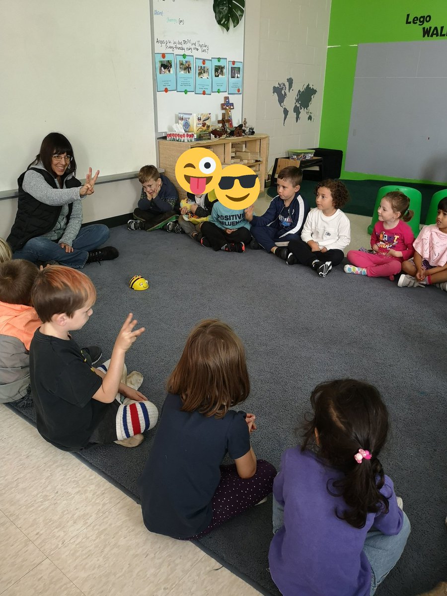 Mister_McLean's tweet image. Getting a little lesson on using beebots! We are learning directional language and simple programming, and just having fun! 😁🐝🤖 @OLPeaceOCSB #CodersAtWork