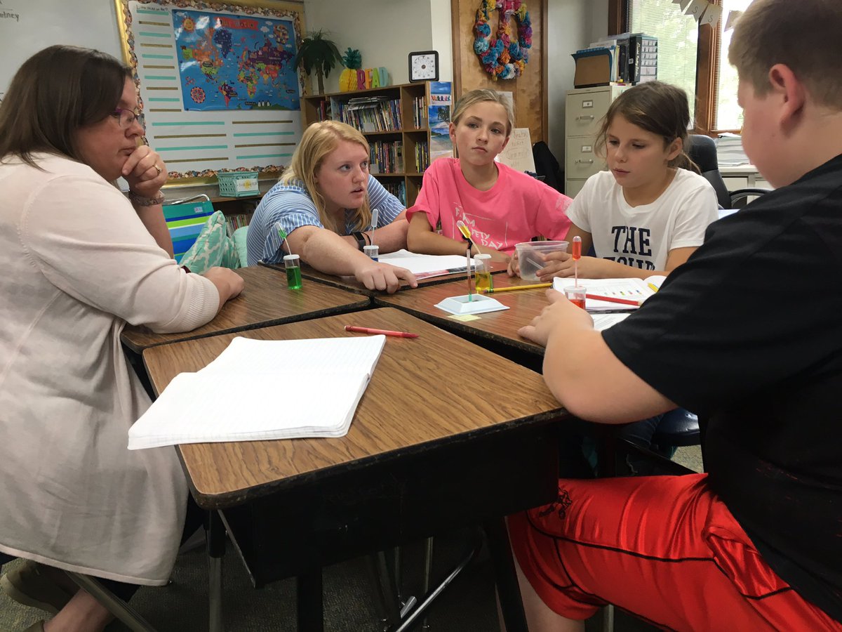 CentralCollEd's tweet image. Education majors in Block 3 are teaching engaging science lessons this week!