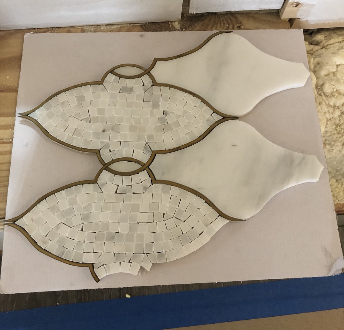 TinyHousChatt's tweet image. Since we&apos;ve been showing you all sorts of materials...I&apos;ll give you a peek at another. 😲😲
*
#fancytile #highendfinishes #tinyhouse