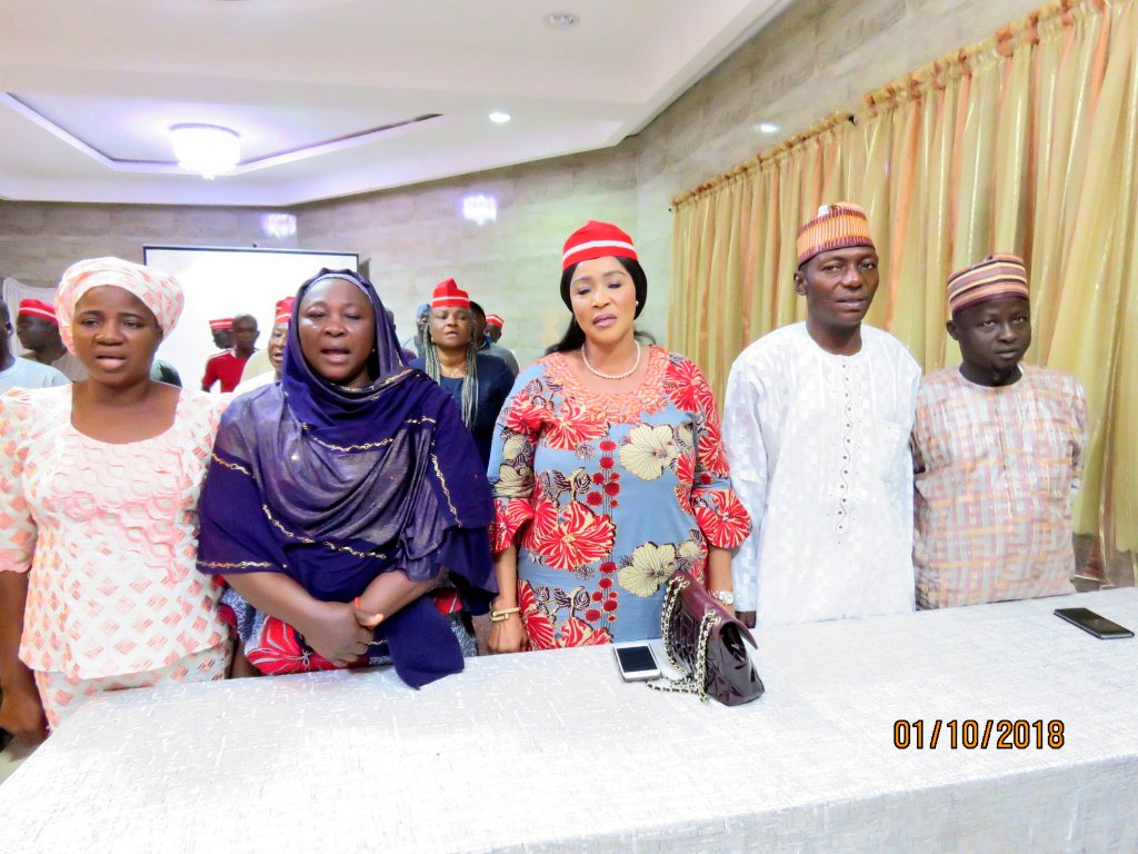 KwansDigiComms's tweet photo. KWANKWASO MEETS WITH FCT DELEGATES. 

His Excellency, Sen @KwankwasoRM and his campaign team yesterday met with @OfficialPDPNig FCT party officials as he continues his nationwide consultation with the party stakeholders. 

#kwankwaso2019 
#TheLeaderIsComing https://t.co/6DfNiCsAtw