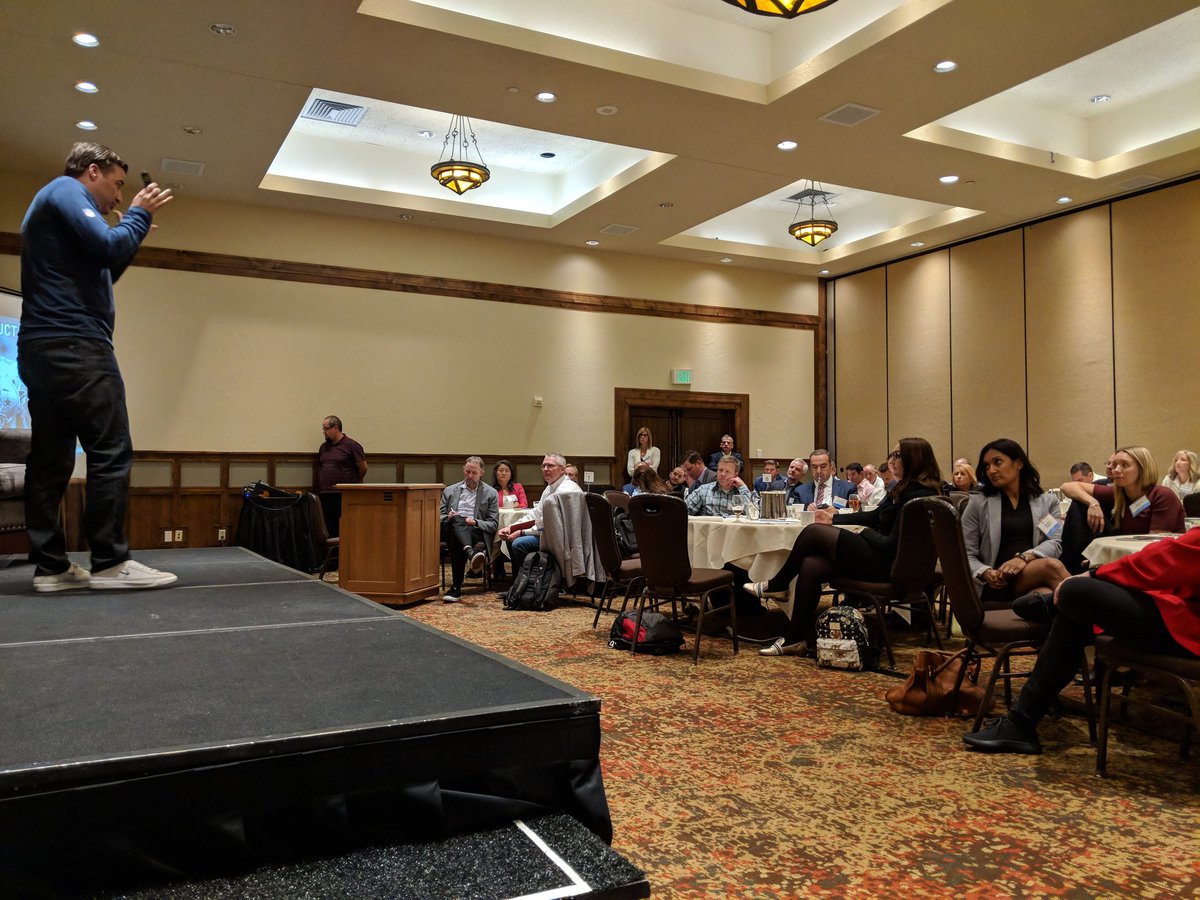 Jk_Jeffery's tweet photo. Matt O'Neil former VP of Brand & Media for #DallasCowboys - "Peak/End Theory" for patients: They'll remember the peak of an experience (good or bad) and how it ends.
What is your #PatientExperience peak/end?
#PatientEngagement
#KeystoneSummit https://t.co/rYeYnvhEaO