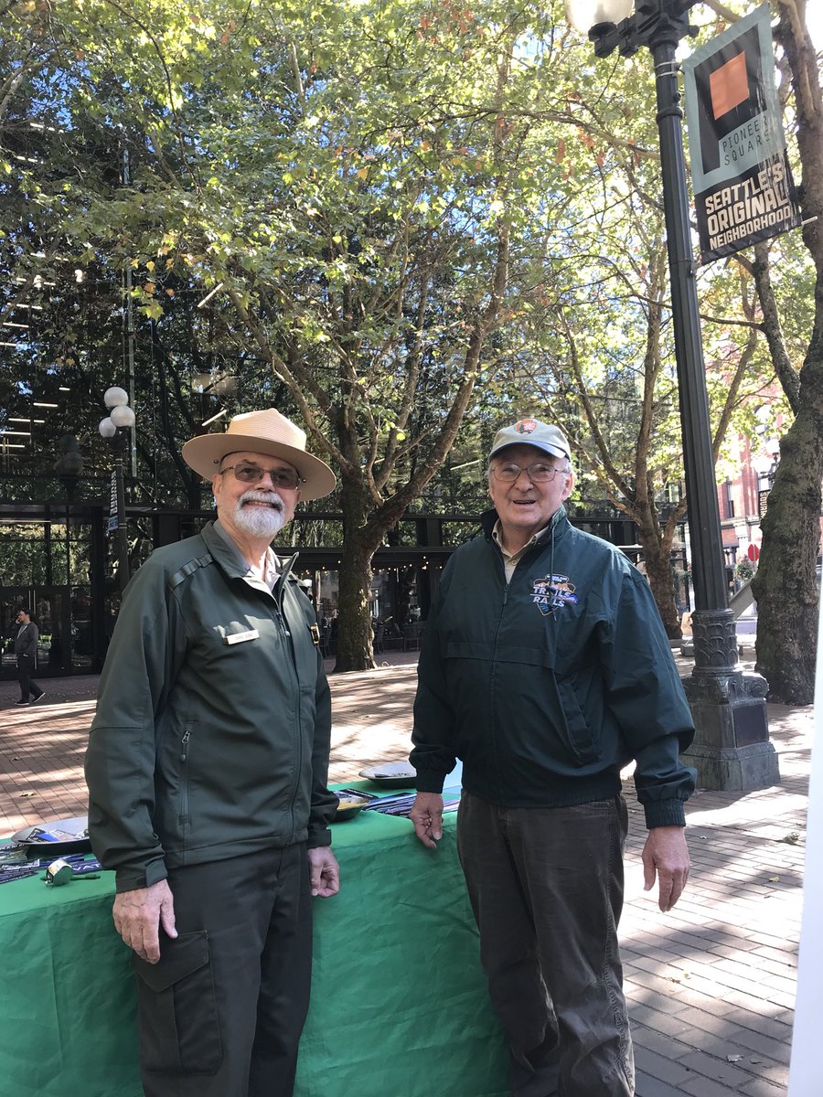 Enjoy this early #fall day with our rangers @pioneersquare’s Occidental Park. #FindYourPark #LetsMeetOutside
