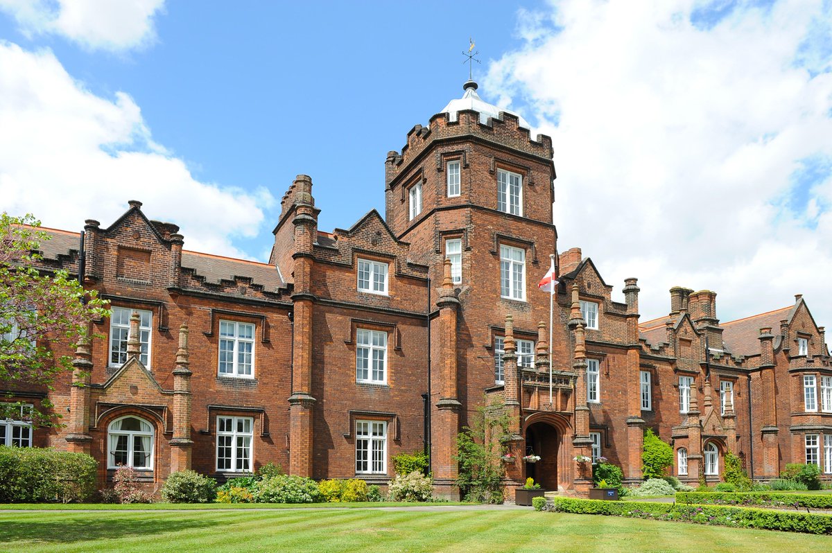 AlexMendhamOrch's tweet image. After our concert at Southend Palace Theatre next Wed 10th, we'll be performing our fabulous concert at the fantastic @ipswichschool on Fri 12th! BOOK your tickets now! wolseytheatre.co.uk/shows/fom-alex…