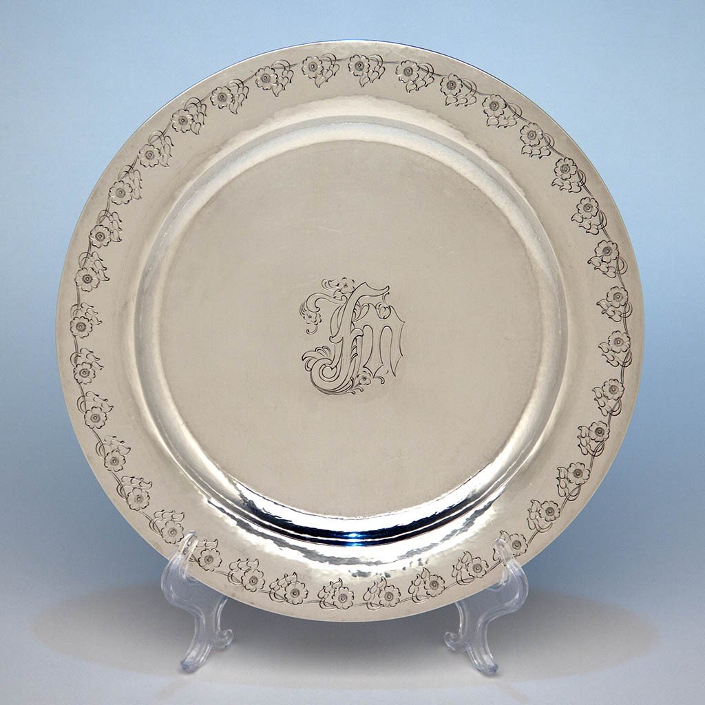spencermarksltd's tweet image. 12 Kalo Shop Arts &amp;amp; Crafts Sterling Chased Presentation Service Plates, Chicago, IL, 1915 #kalo #artsandcrafts #antiquesterling #americansilver #sterlingsilver #silver #silver925 #cinoa #aadla #adadealers #finedining #dining #diningbydesign #plates

via @outfy