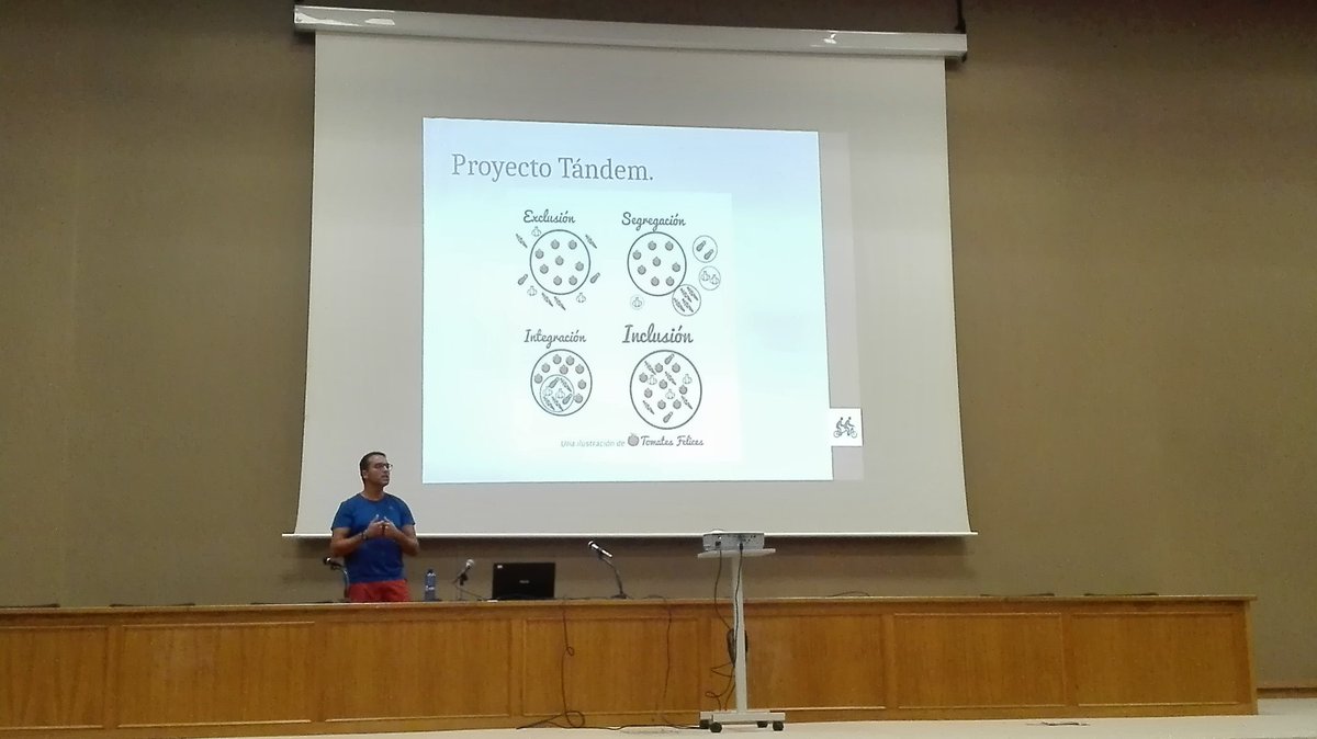 santimoles's tweet photo. El company Pedro Sanchez @pedroinef, mestre d'EF, ens mostrat el projecte tandem d'inclusió al curs del @CEFIREambitINC #CsCEFIRE per a #UECIL i #UEEE https://t.co/qQOhi8Te3K