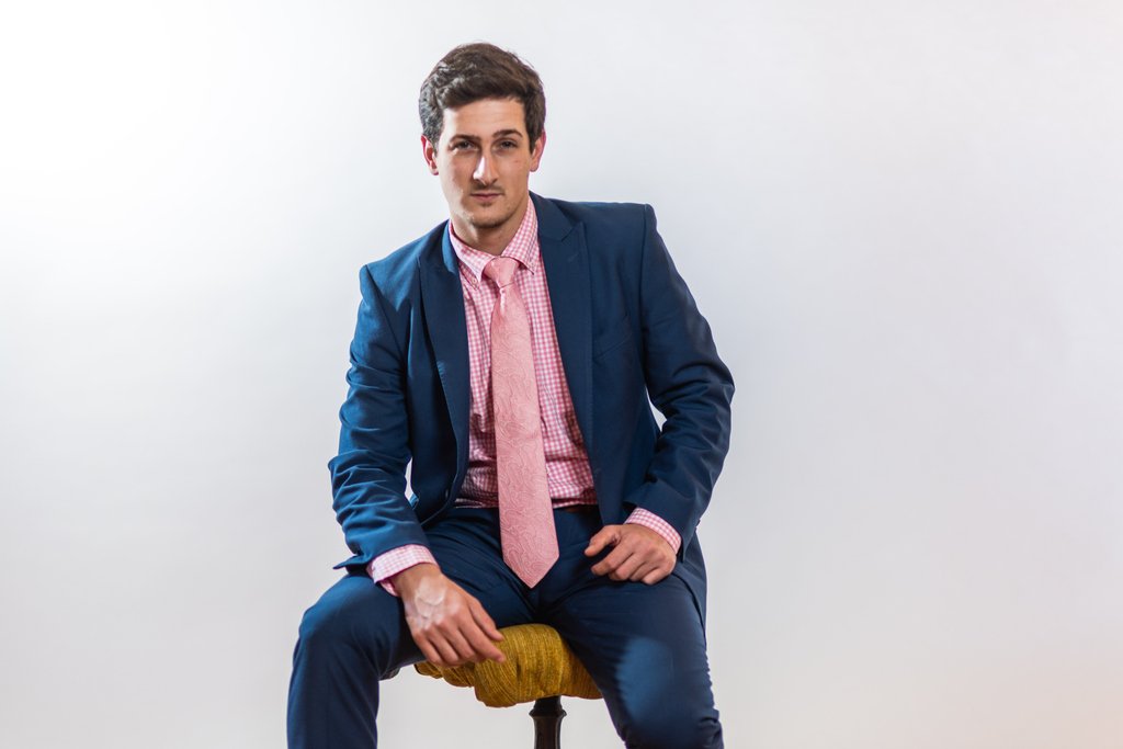 TheLegacy925's tweet photo. Enjoy a night of magic with Metro-Detroit’s Best Magician, Anthony Grupido, October 13th! Get your tickets today! https://t.co/HWq9SqmaEe https://t.co/IWr3WKc2hq