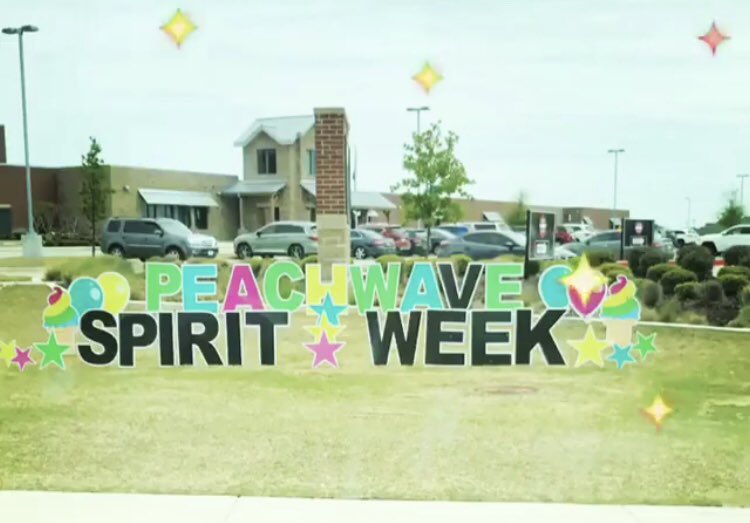 PeachwaveP's tweet photo. Light Farms Spirit Week#lightfarmselementary https://t.co/NQNqhEB1Uw
