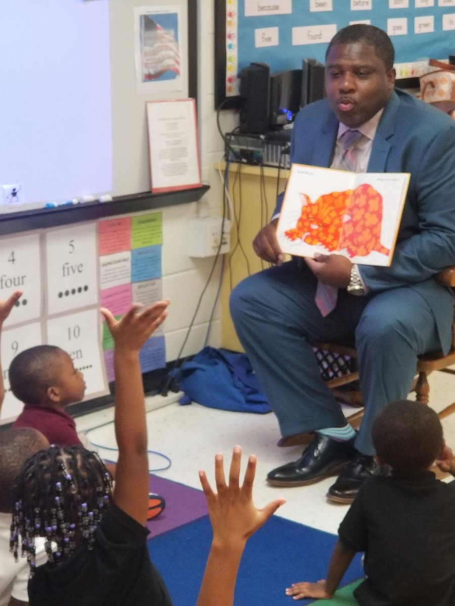 DMills01's tweet photo. It's always a pleasure to spend time with these little onesโค. Their wits and personality never disappoint๐ฏ๐๐ #PreKweek2018 @StonewallTell @montygb3ll @fultonslc https://t.co/SVT5rSQhjA