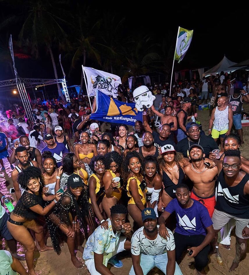 EEEmpire's tweet photo. Ministry of Vibes #EEEmpire #teamtuesday #EEEBCF #Trinidad #family #friends #beachfestival https://t.co/MXTlmHaYqg