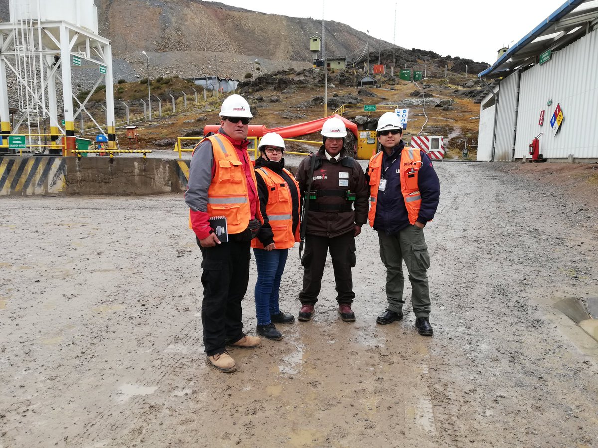 jennifer718403's tweet photo. Materializando nuestro sentido del propósito, llevando nuestra vocación de servicio con pasión y cariño, siempre orgullosos de ser Liderman 100% operativos en dónde nos necesiten. https://t.co/3xPKi5ktgd