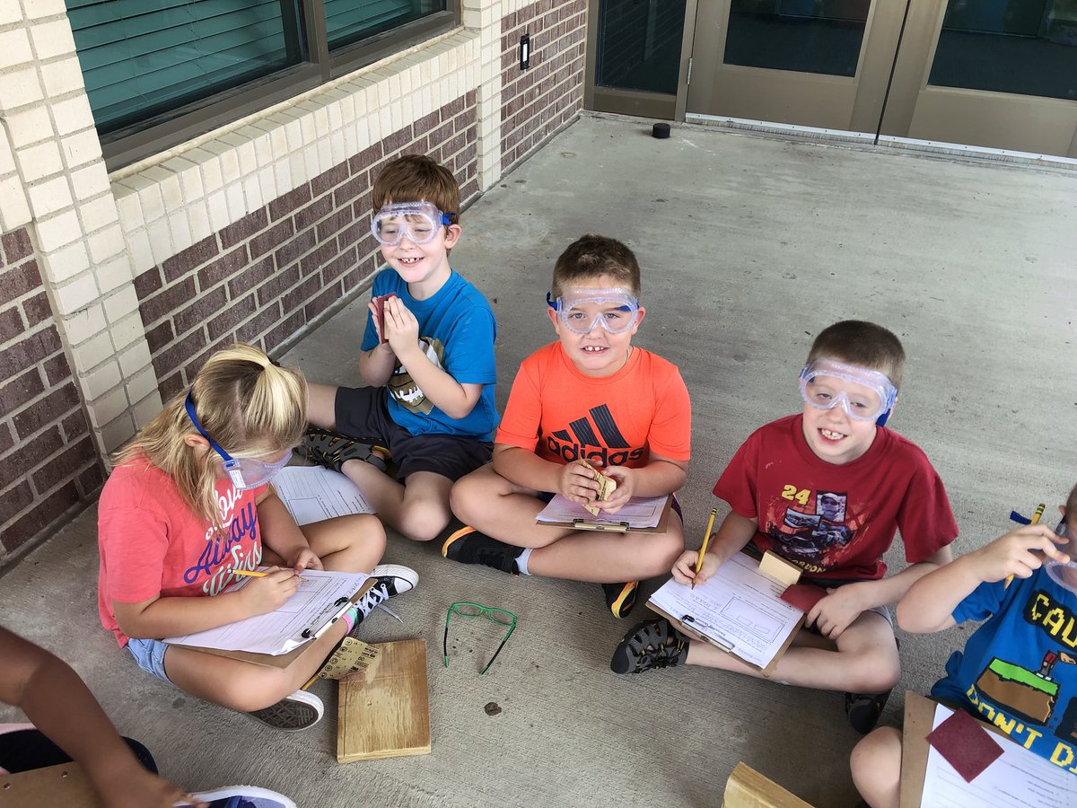 McCarthy_Crew2's tweet photo. Observing changes by sanding! Wearing our safety goggles too!! Science is fun!! #bsecubs #risdlearns https://t.co/td2g4QC1pW