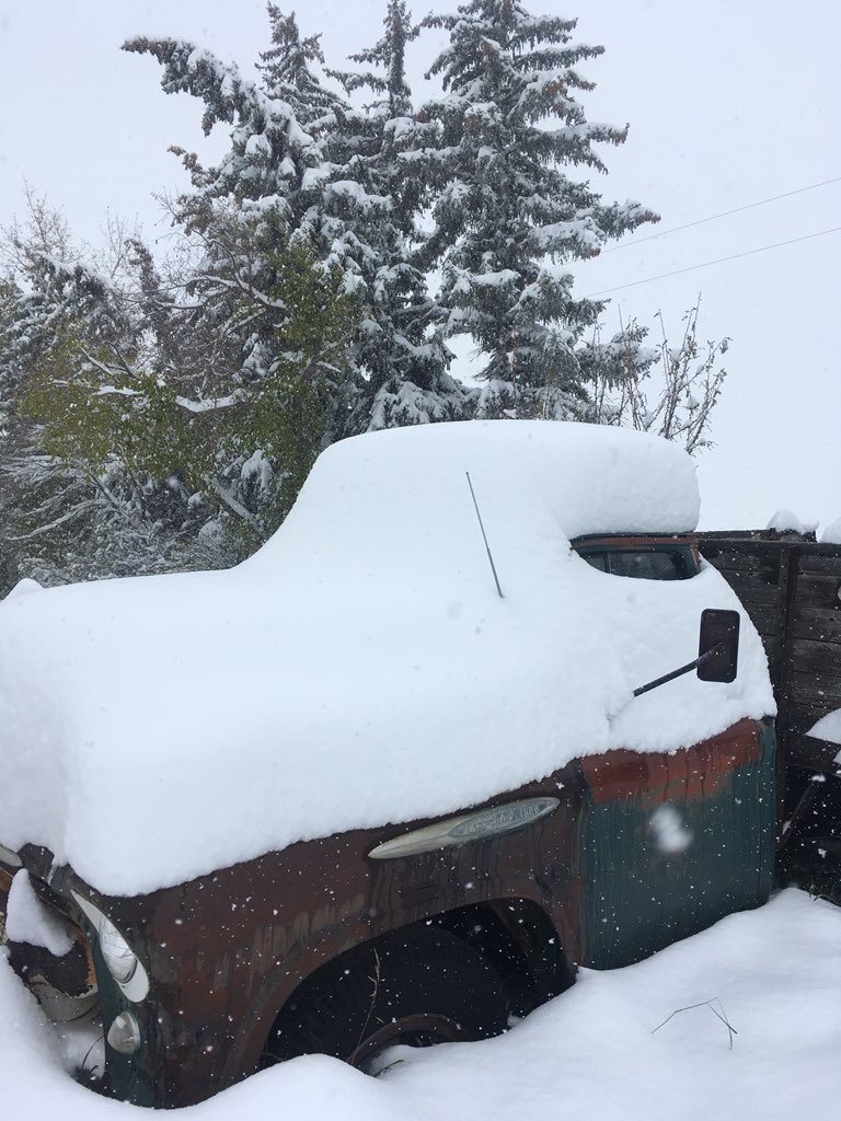 deleeag's tweet photo. @Larry_Spratt Not near as much snow as we received today. The old truck shows how much! https://t.co/wsyjhIeggM