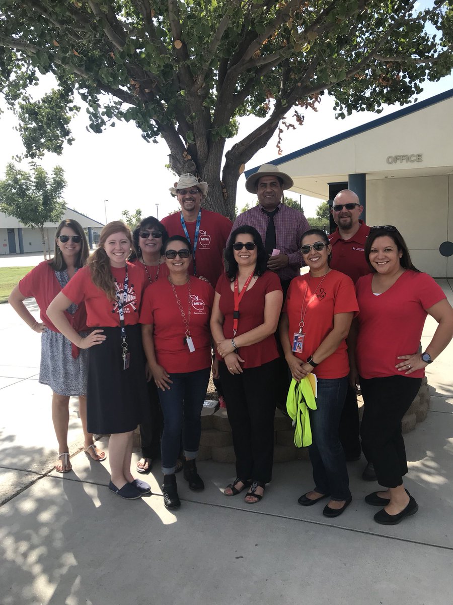 MaderaTeachers's tweet photo. Chavez champions working hard for their students #WeAreMUTA https://t.co/n2EQOV8aKj