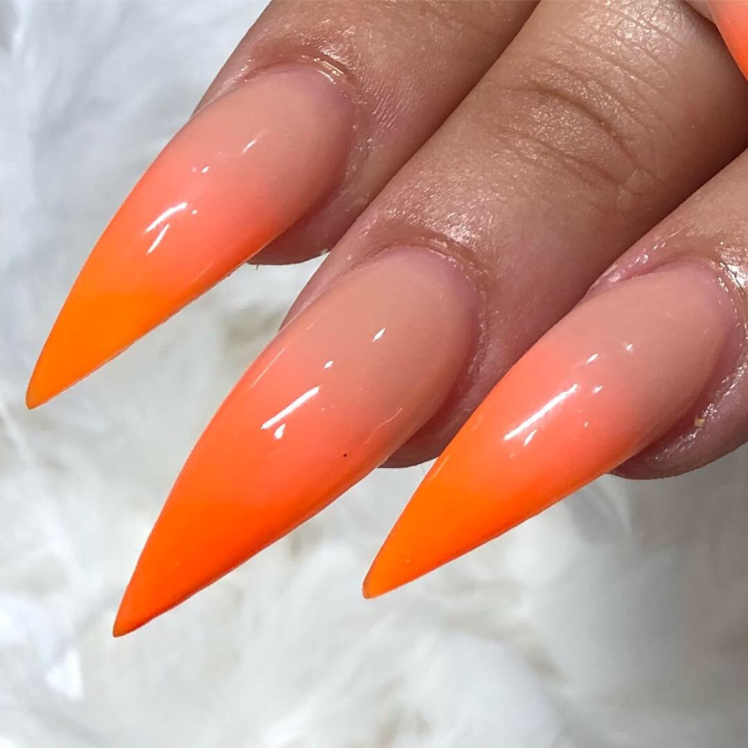 NettesNails's tweet photo. CHECK THESE #ORANGEOMBRE NAILS OUT! 👀🧡🧡🧡 #OCTOBERVIBES #OCTOBERNAILS #HALLOWEENCOLORS #HALLOWEENNAILS #FALLCOLORS #FALLVIBES #THATBLENDTHOUGH #OMBREQUEEN #SANANTONIONAILTECH #LATINANAILTECH #LATINANAILS #LATINAGANG #LATINASINTEXAS #TEXASGIRLS #TEXASNAILS https://t.co/FbOsLYMVXm