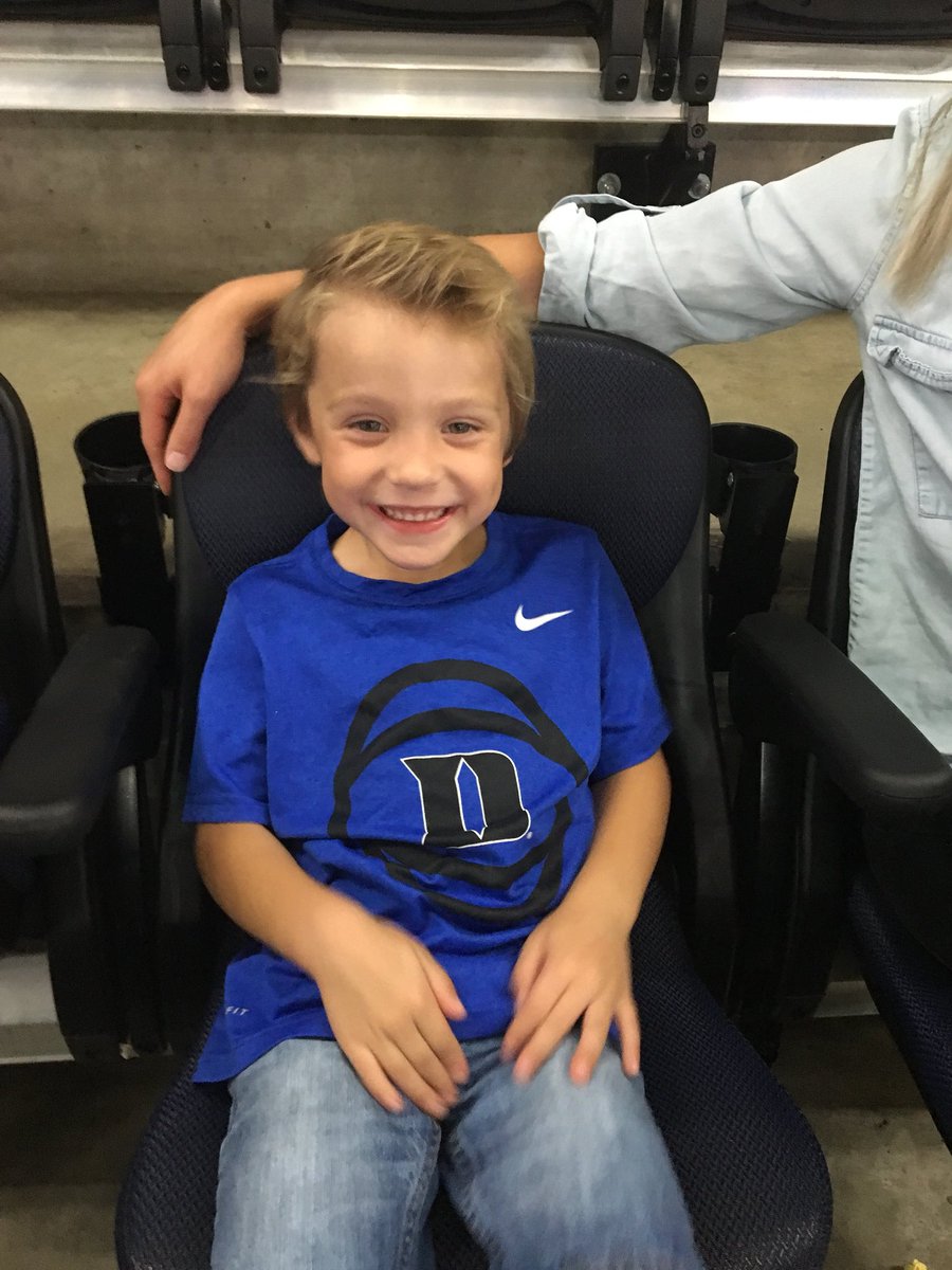 ian_jmiller's tweet photo. We are just a couple of #cameroncrazies ready to cheer on @GraysonJAllen at the Jazz game! #gojazz #utahjazz @utahjazz https://t.co/mpeiDzecA0