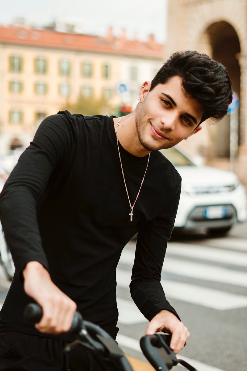 ErickBrianColon's tweet photo. Wanna Ride? https://t.co/giehq1PtyL