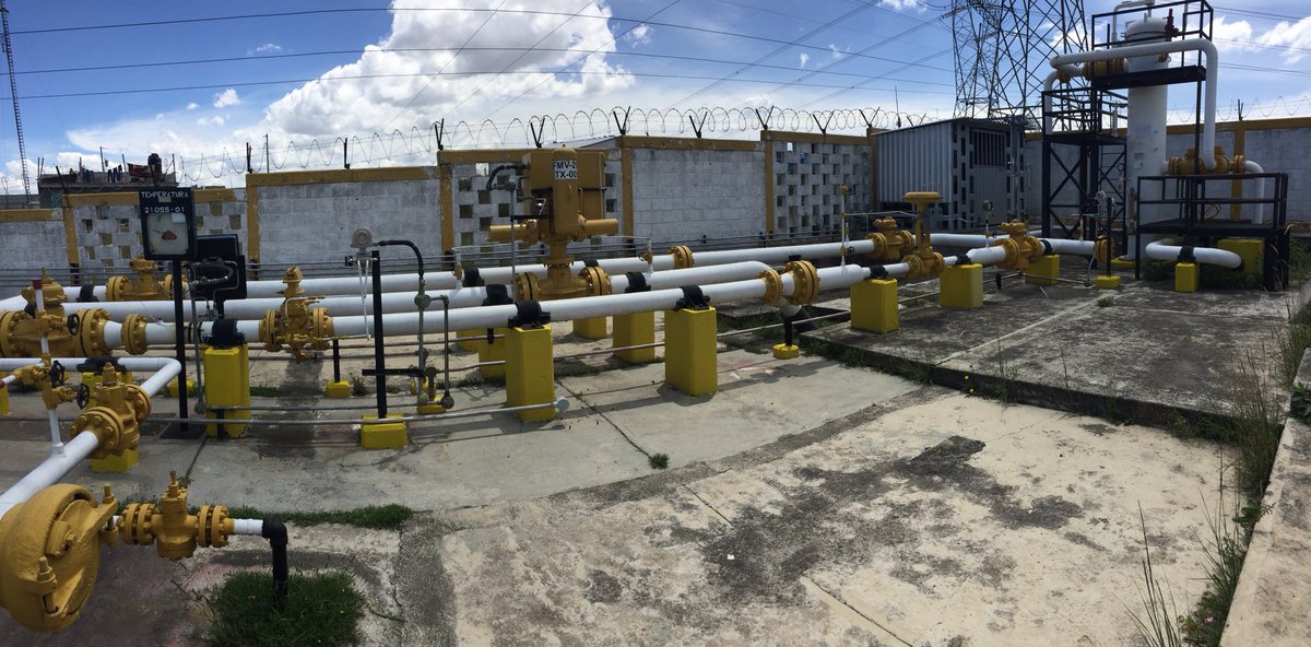 fredsou64's tweet photo. Visite du city gate PUE-XICO. L’odorisation est sous la responsabilité du distributeur @EngieMaxigas. Sur la partie transport, qui veut essayer de changer le filtre ? #LearnexGRDF #Mexique @Araujo206 https://t.co/KtygLJb03Z