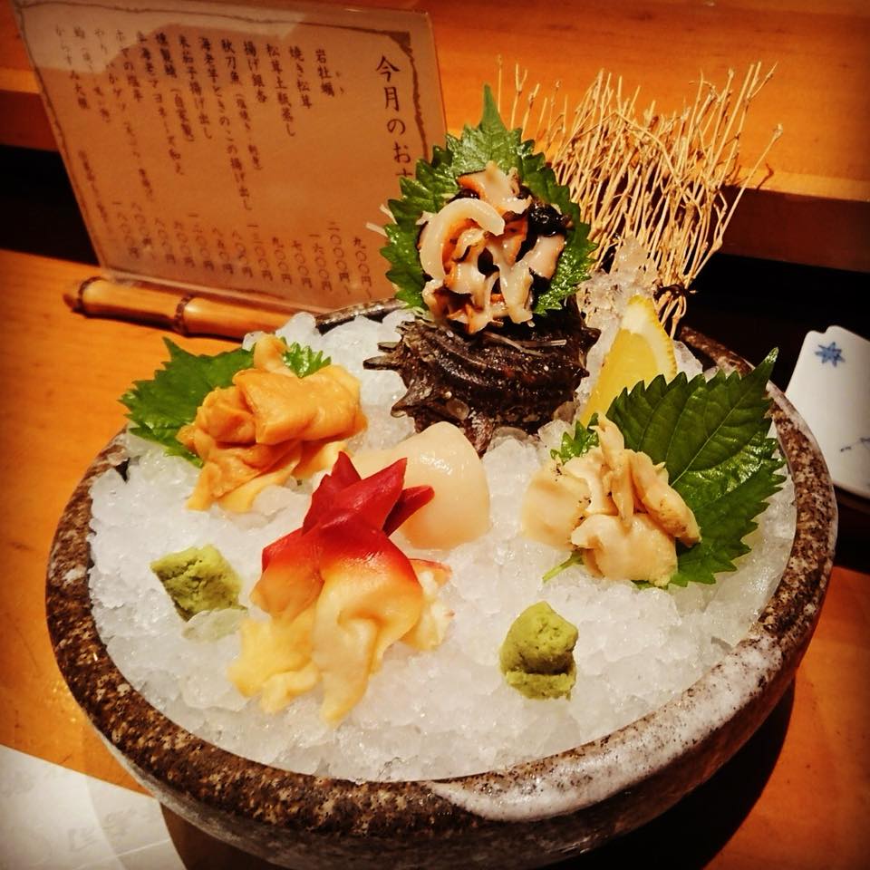 minesushi_'s tweet photo. 峰寿司三年坂通り支店より☺︎
貝盛り合わせ(1500円+税)。*
色んな種類の貝をお刺身でお楽しみ下さい😊
#sushi #sashimi #kumamoto #minesushi #groumet #assortedsashimi #shellfish #minesushisannenzaka #sannenzaka #熊本 #峰寿司 #峰壽司 #峰寿司三年坂 #貝 #刺身盛り合わせ https://t.co/fyQWGfvFzI