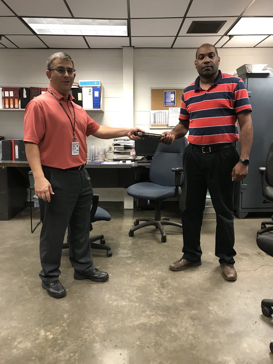 FT CHSP Sup, Mark Johnson, has handed the #UPSSafetyRelay off to PT CHSP Sup, Darryl Nelson, to continue to challenge our <a href="/JACMSHubFdrUPS1/">JACMS Hub & Fdr UPSers</a> Twilight Sort this week on being Injury free. <a href="/JustinM0217/">JustinM0217</a> @UPStempe <a href="/ETHubFdrUPSers/">ET Hub/FeederUPSers</a> <a href="/randyallenups/">Randy Allen</a> @rrjJEWEL @MidSouthUPSers <a href="/marc_peeler/">Lenexa NW CHSP</a>