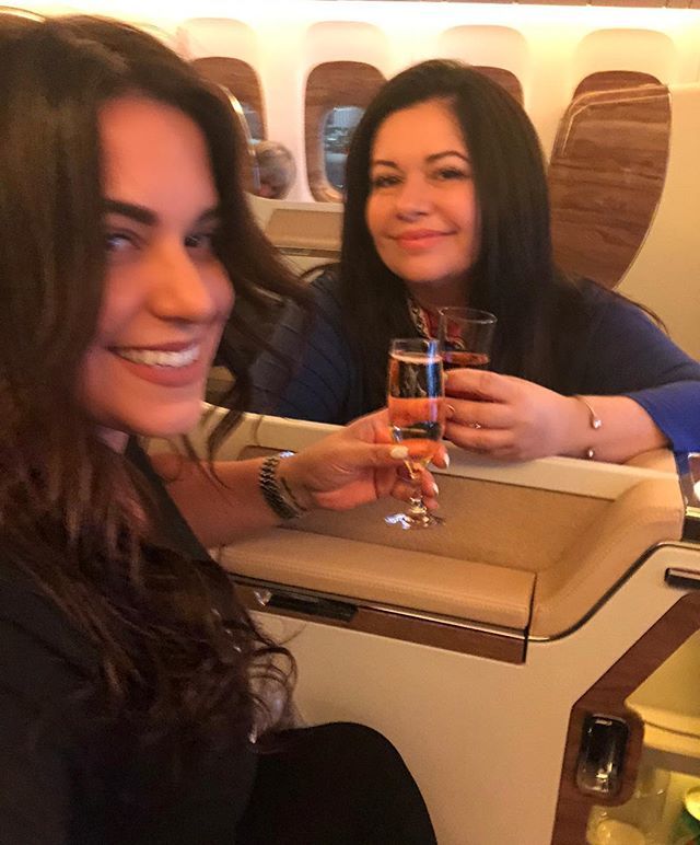 My beautiful mommy. ❤️❤️❤️❤️ #yasgonzalezindubai  #emirates