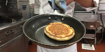 CPPAgri's tweet photo. If you rush out the door on Saturday to get to the #CPPPumpkinFestival and forget to eat breakfast, don't worry. Come to the @calpolypomona #FoodandBeverageProfessionals #pancake #breakfast in the #FarmStore courtyard starting at 8 a.m. https://t.co/b1DVHkU3Kc