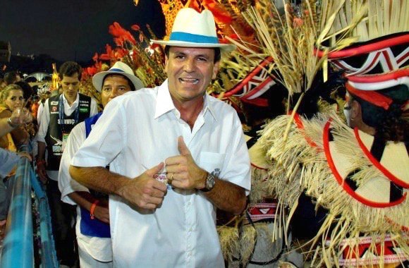 cavaleirodocaos's tweet photo. Começa o debate com os candidatos ao governo do Rio #DebateNaGlobo #DebateRJ https://t.co/Qf10JVVOMv