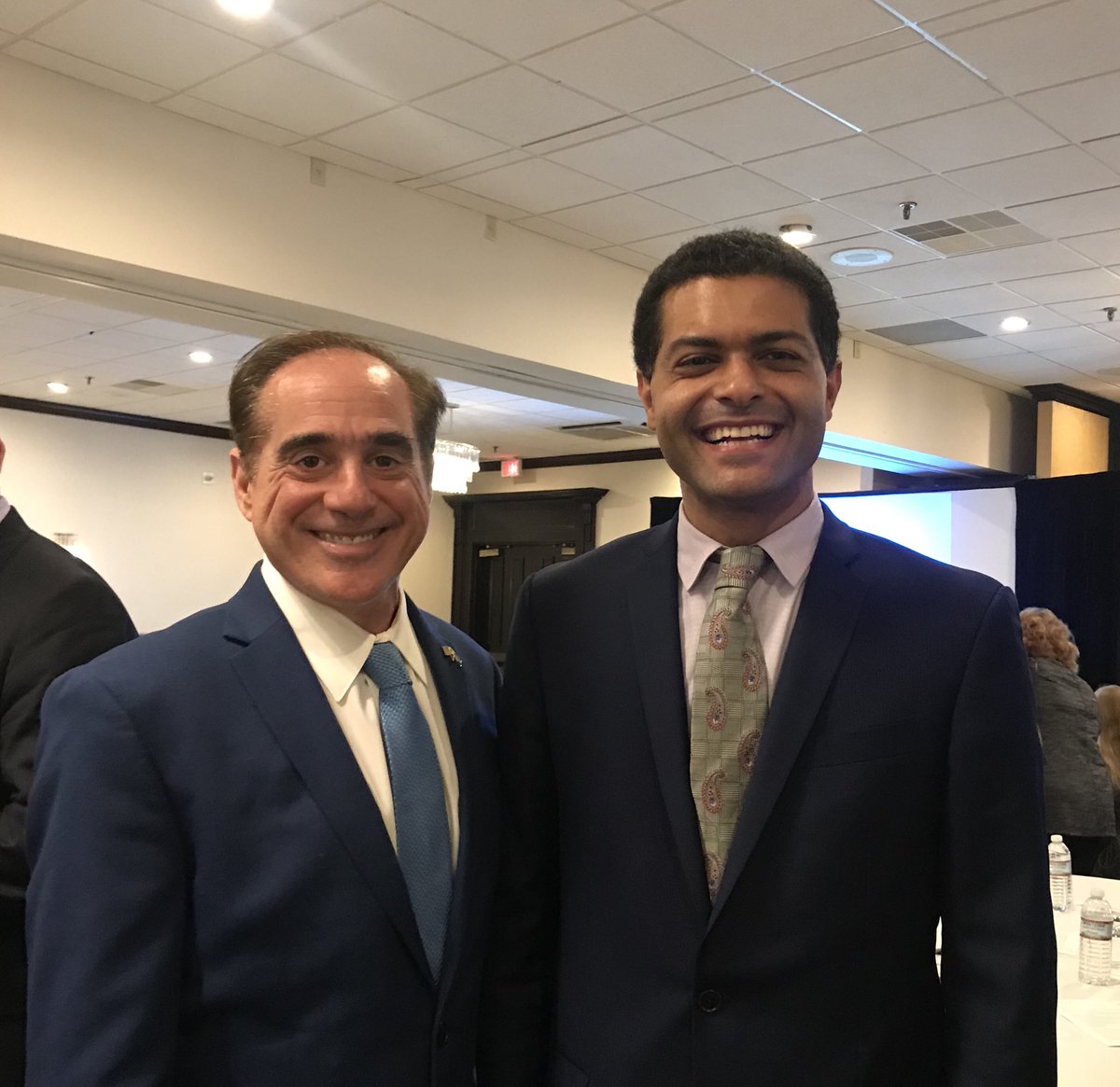 DavidShulkin's tweet photo. Speaking with NJ Commissioner @ShereefElnahal to #NewJerseyDoctors and #NewJerseyNurses @HorizonBCBSNJ Sixth Annual Patient Centered Summit #valuebasedcare #lessonsfromVA https://t.co/xdTbPh4D1m