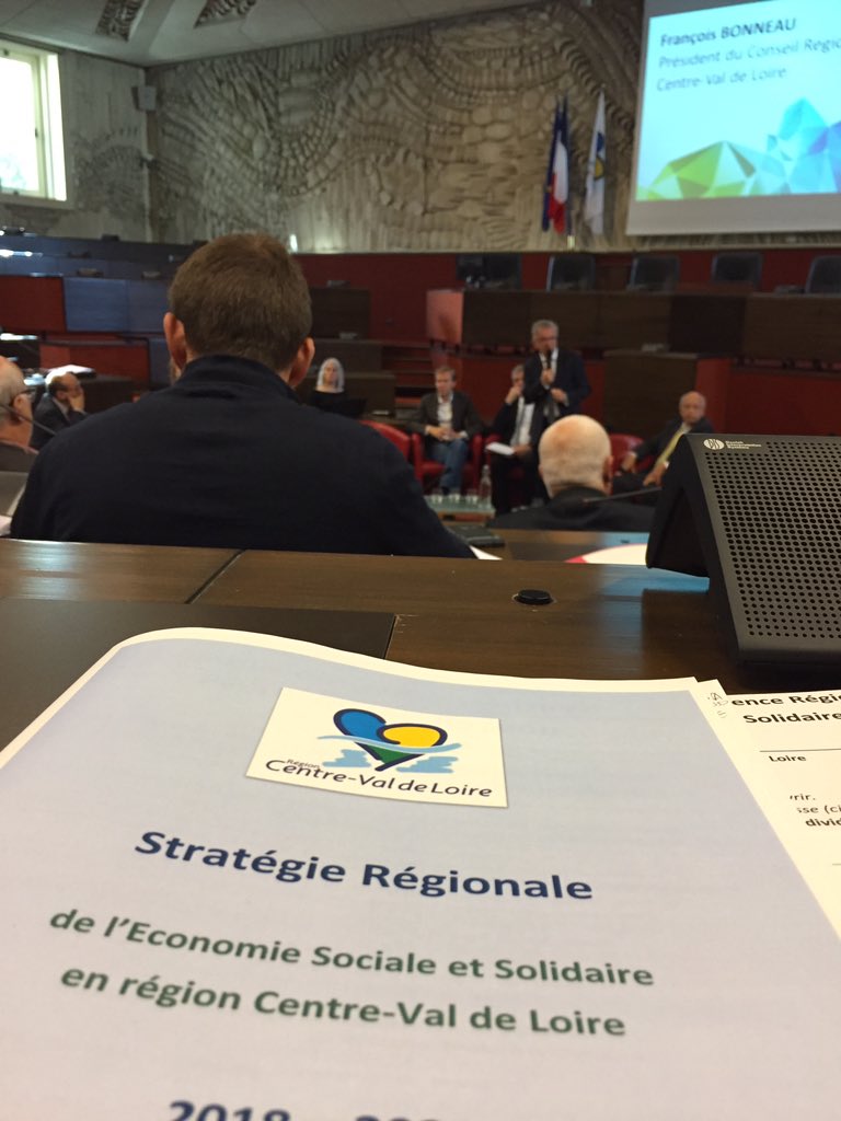 osmozec's tweet photo. Lancement de la conférence régionale de l’#ess @regioncentre #cress centre valdeloire https://t.co/ycflDz5GBd