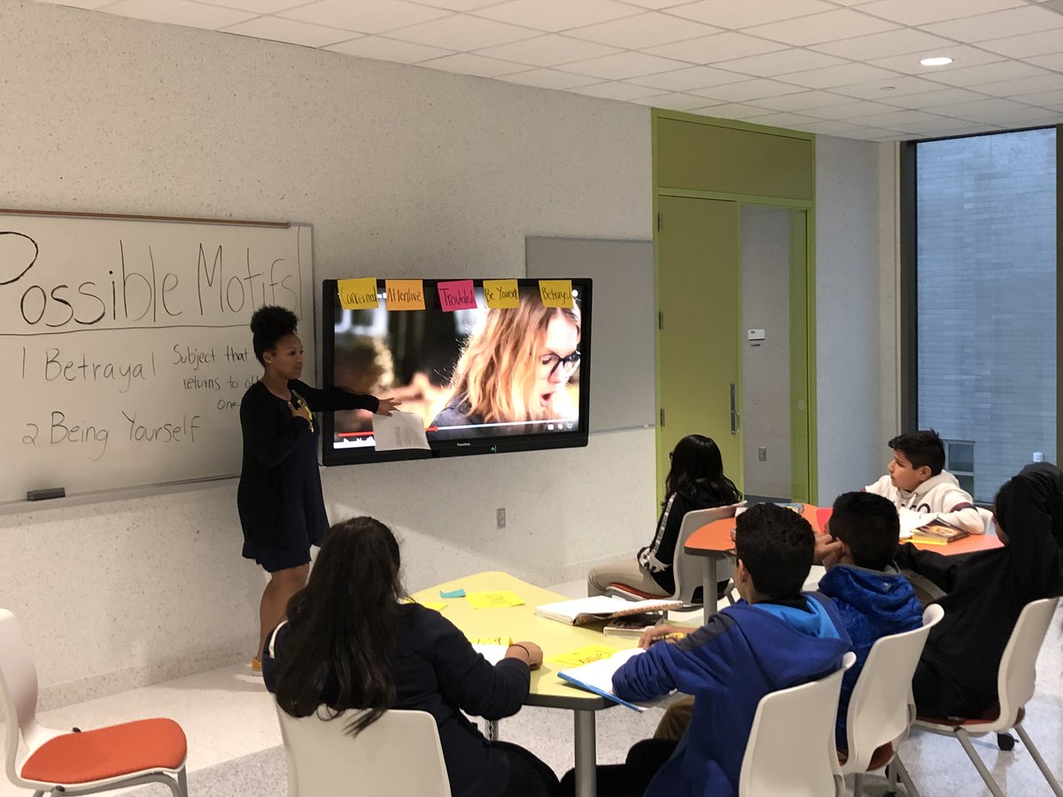 taliapres's tweet photo. Ms. Hampton caught in the act...#ravensontherise #meetmeinthemiddle https://t.co/ZhuS9kbNdS