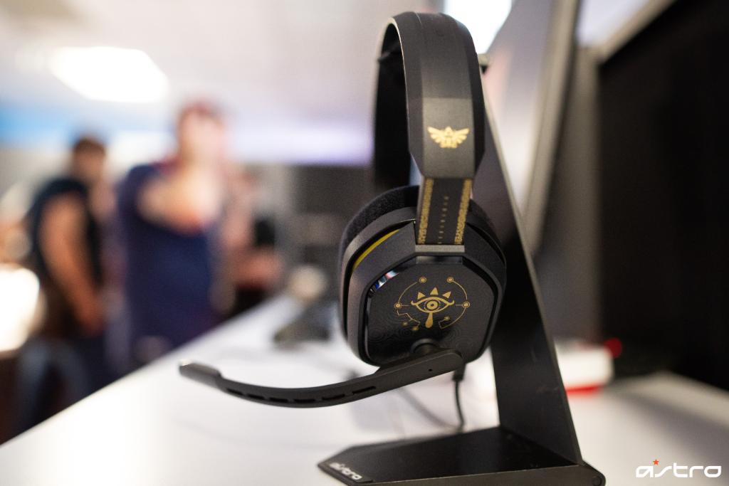 Astro Gaming Make Your Own Adventure The Legend Of Zelda Breath Of The Wild A10 Headset Reserve Yours Now T Co Jn8a5ngxck T Co Jqdurst7bx Astro Gaming Make Your Own Adventure The Legend Of Zelda Breath Of The Wild A10 Headset Reserve Yours Now T Co Jn8a5ngxck T Co Jqdurst7bx