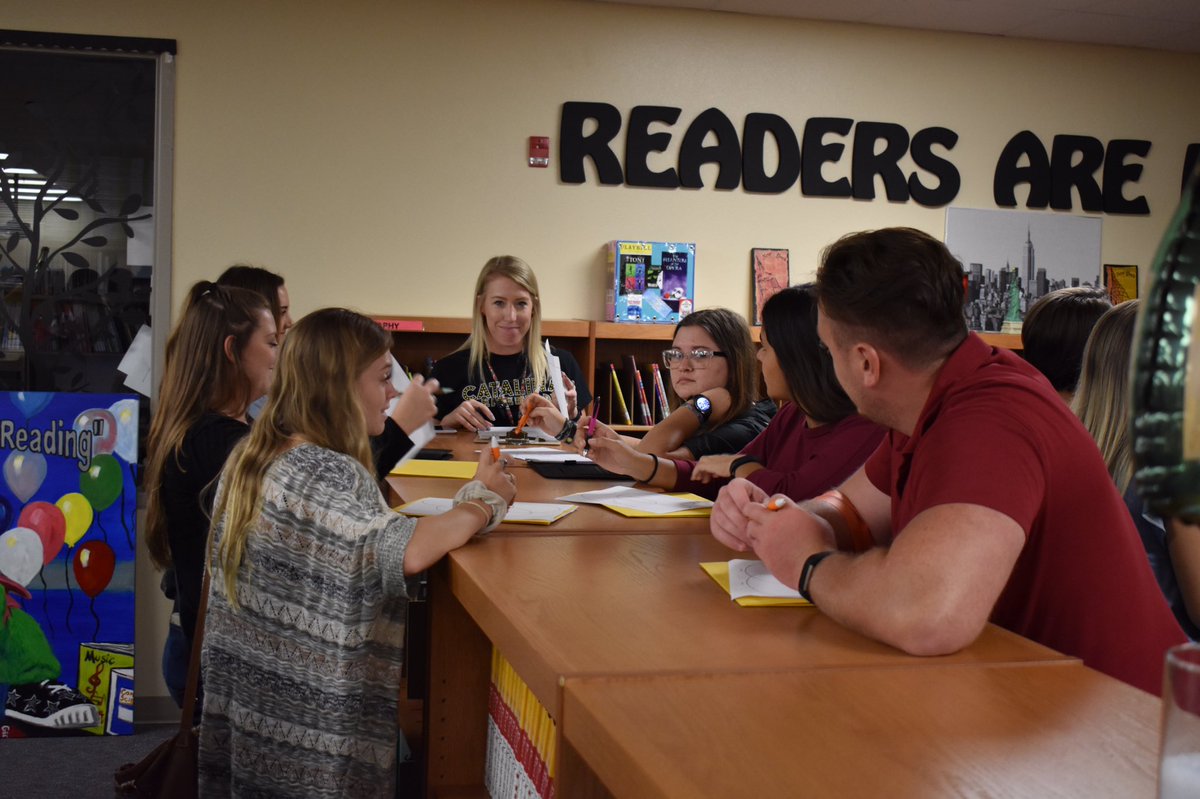 OCPSJobs's tweet photo. Not only did the students tour classrooms but they came back and collaboratively discussed what they saw. #extendthelearning @Catalina_OCPS https://t.co/IvGN0DQut4