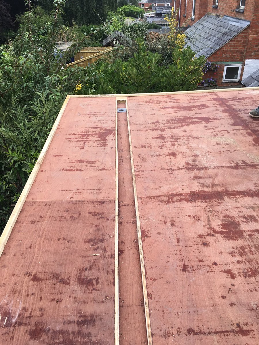 barleadwork's tweet photo. @FlexR_UK #epdm #rubberbond #flatroof #leadwork #lsa #BLM #blmlead https://t.co/IgTDU89m16