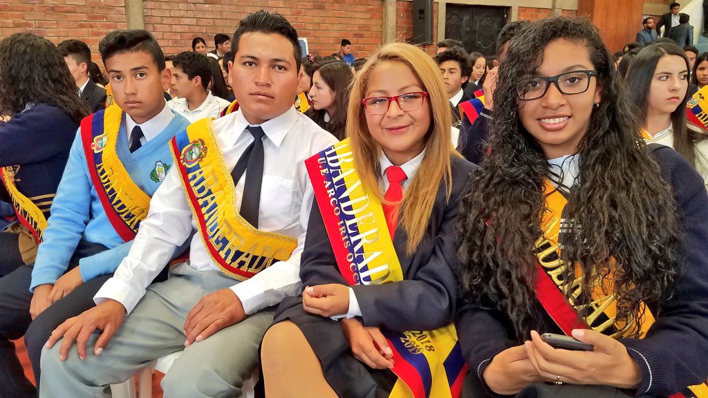 EducacionZ9_Ec's tweet photo. Ministro @fanderfalconi señala que los tres ejes del trabajo de @Educacion_Ec, están enfocados en una educación de calidad, mejorando los logros educativos; una educación que se sostenga en derechos y la mejora constante de la infraestructura educativa #MiBanderaEc https://t.co/DUy1UWXLUw